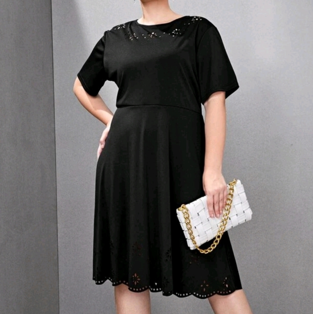 Laser Cut Scallop A-line Dress size 2x (16)